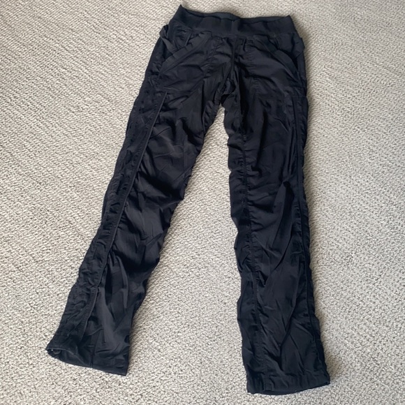 LULULEMON DANCE STUDIO BLACK FULL LENGTH PANTS🍋 - Picture 3 of 13